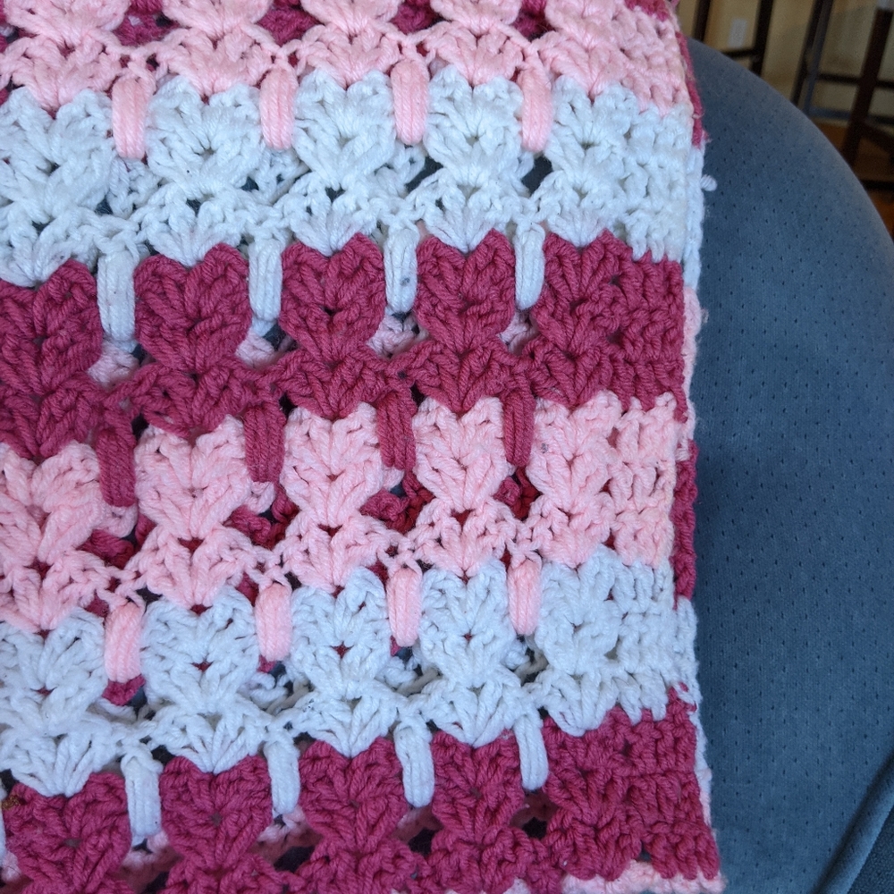 Afghan Handcrafted Crochet Pink Burgundy Throw Cats Looking Over The Fence Vtg